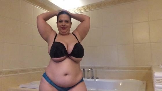 small bra - ClipFoo video on CurveFanz