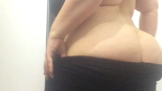 yoga pants - ClipFoo video on CurveFanz