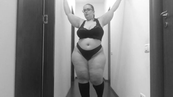Dance to Metallica - ClipFoo video on CurveFanz