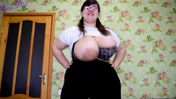 boob dance and boob music - ClipFoo video on CurveFanz