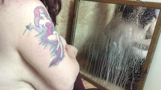 Mirror Mirror ... Milk - ClipFoo video on CurveFanz