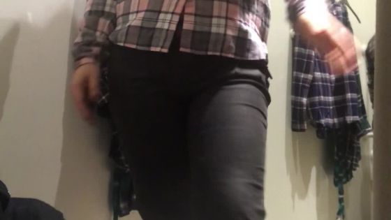 Shirts in a Mall - ClipFoo video on CurveFanz