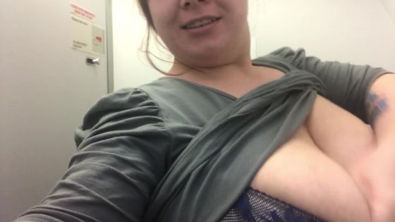 Plane tit play - ClipFoo video on CurveFanz