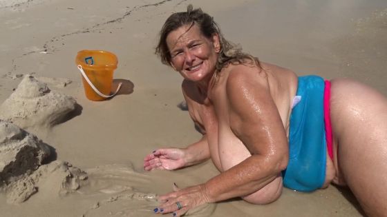 Beach Boob Sand Castle - ClipFoo video on CurveFanz