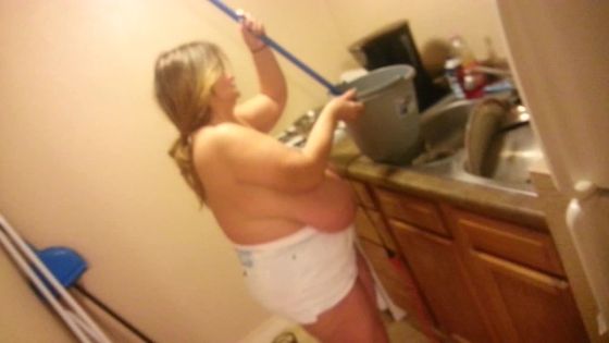 Toppless House Cleaning - ClipFoo video on CurveFanz