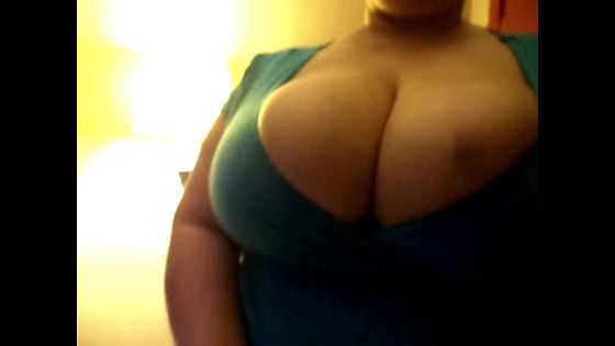 WIDOW TIT SHOW & SUCK - ClipFoo video on CurveFanz