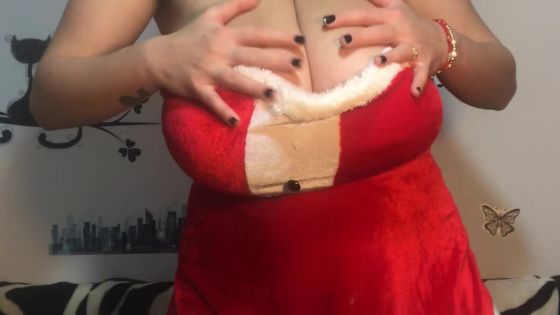 Big boobs Santa puts on lotion - ClipFoo video on CurveFanz