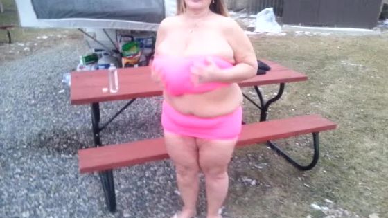 Oiling my tits down - ClipFoo video on CurveFanz