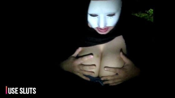 WIDOW MASK SUCK - ClipFoo video on CurveFanz