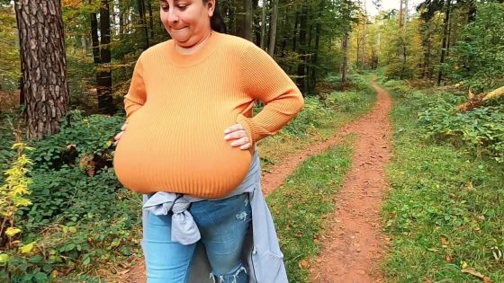 Alice topless in the Forest - ClipFoo video on CurveFanz