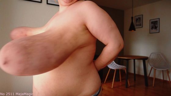 Alice bounces her Giant Breasts out of a too tight Shirt - ClipFoo video on CurveFanz