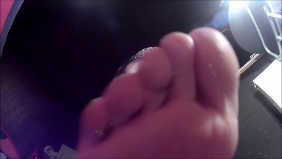 my very first giantess video - ClipFoo video on CurveFanz