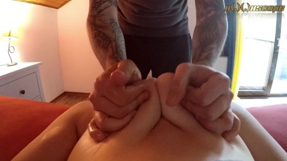 Sky Sinclair gets a massage and gives a blowjob to a big cock!