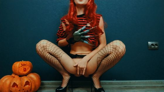 Trick or Treat - Freddy Kruger Halloween Cosplay