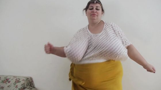 clap bounce shake tits everywhere